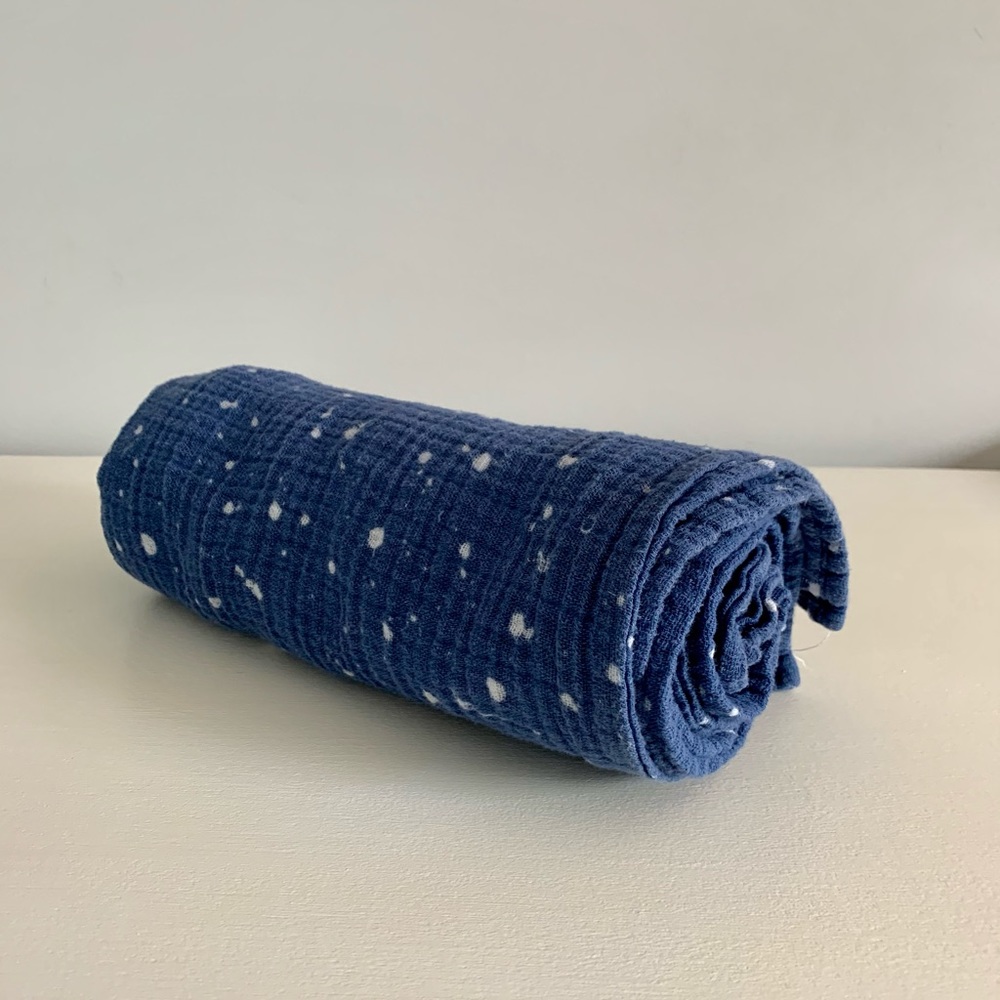 🌒 Little Unicorn stars galaxy swaddle